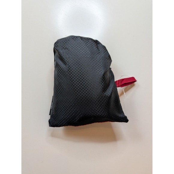 Disney Mickey Mouse Foldable Reusable‎ Beach Picnic Blanket W/ Weights Red Black - Picture 4 of 12